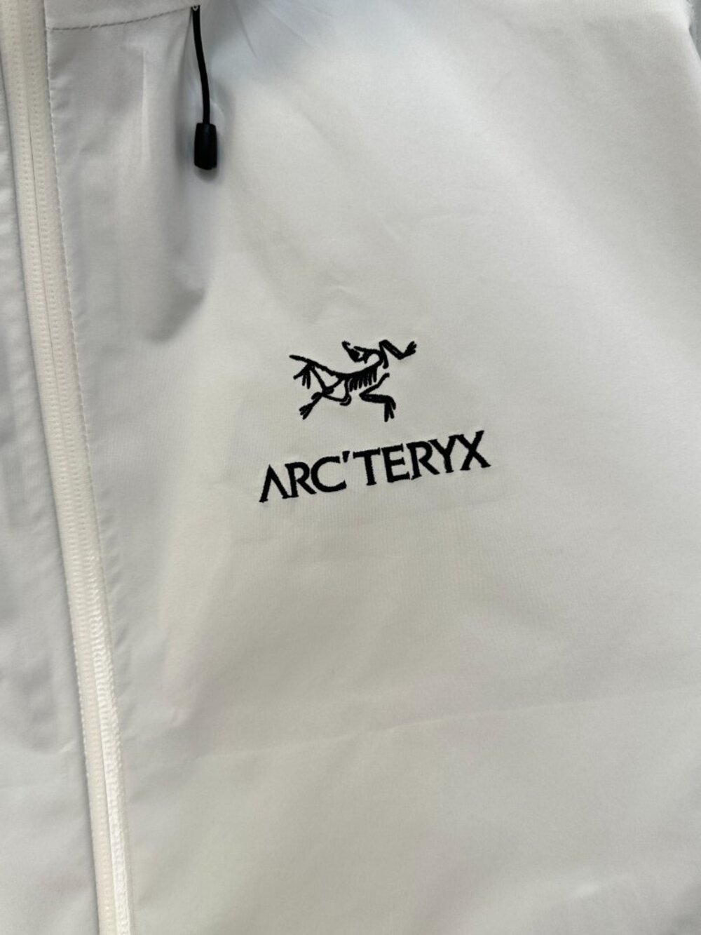 Arc'teryx Beta Series Sport Hooded Hardshell Jacket, Size L. - Picture 4 of 6